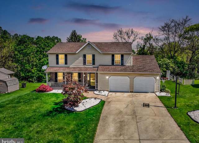 Property at 3165 Balsa St, York, PA 17404, 4 beds, 2.5 baths