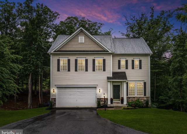 Property at 109 Green Dr, Cross Junction, VA 22625, 4 beds, 3.5 baths