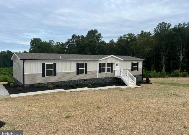 Property at 7189 Shannon Hill Rd, Louisa, VA 23093, 3 beds, 2 baths