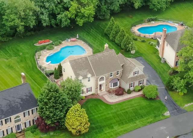 Property at 306 Springbrook Ct, Hockessin, DE 19707, 5 beds, 2.5 baths