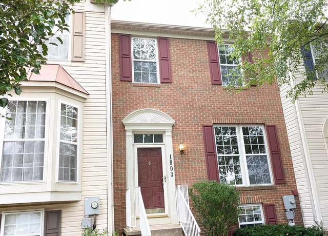 Property at 1803 Country Run Way, Frederick, MD 21702, 3 beds, 2.5 baths