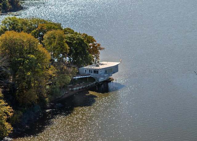 Property at 22153 1st Point Rd, Chestertown, MD 21620, 5 beds, 5 baths