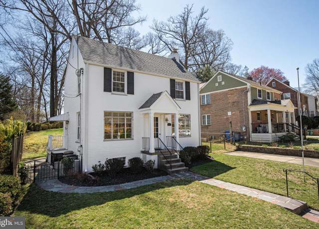 Property at 123 Eastmoor Dr, Silver Spring, MD 20901, 3 beds, 1.5 baths