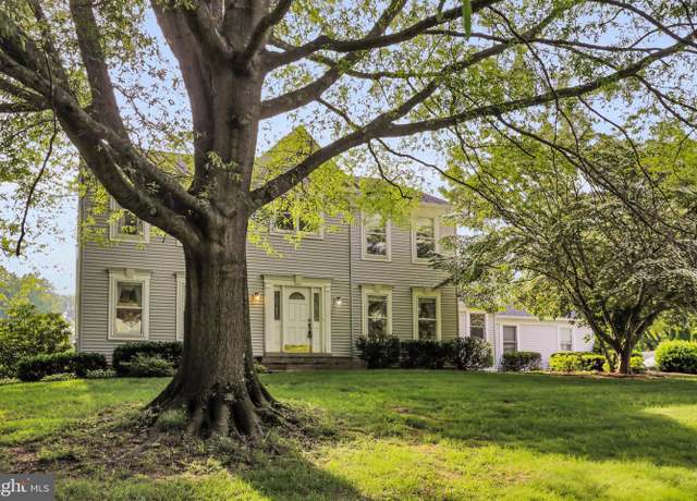 Property at 24934 Dunnavant Dr, Gaithersburg, MD 20882, 5 beds, 3 baths