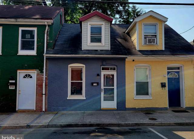 Property at 110 N Mulberry St, Hagerstown, MD 21740, 2 beds, 1.5 baths