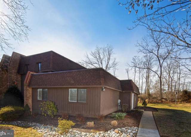 Property at 91 Hermitage Dr, New Hope, PA 18938, 2 beds, 1 bath