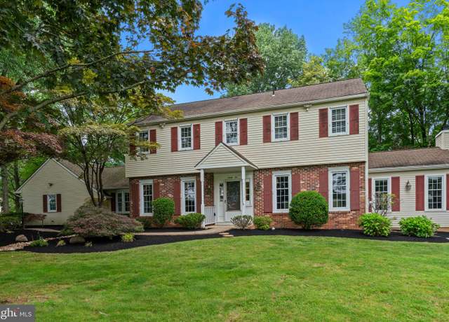 Property at 96 Karen Rd, Holland, PA 18966, 5 beds, 3.5 baths