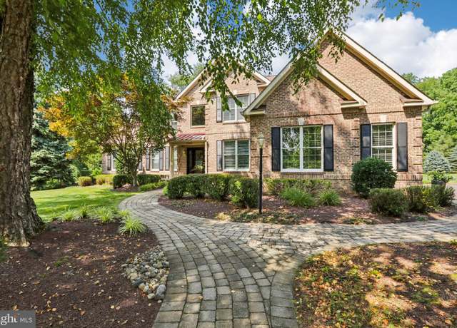 Property at 1720 Jockeys Way, Yardley, PA 19067, 4 beds, 3.5 baths