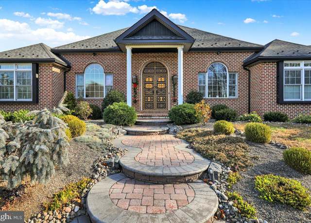 Property at 2880 Chestnut Hill Rd, Pottstown, PA 19465, 4 beds, 4.5 baths