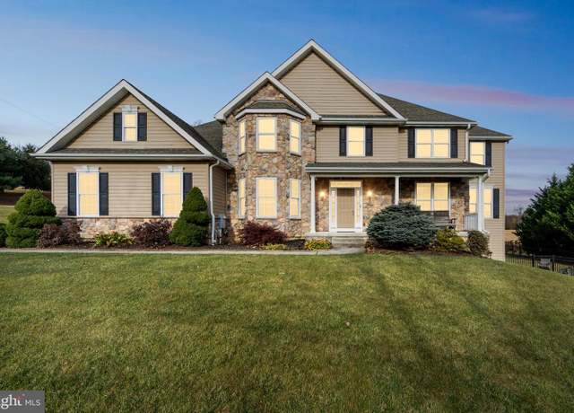 Property at 1 Brae Ct, Lincoln University, PA 19352, 7 beds, 5 baths
