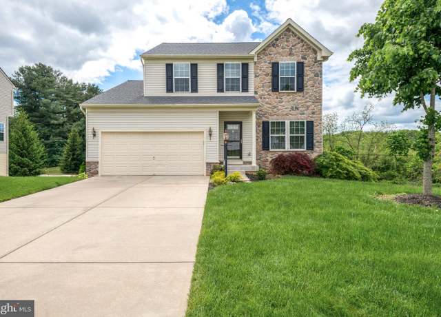 Property at 671 Sunglow Dr, Shrewsbury, PA 17361, 3 beds, 2.5 baths