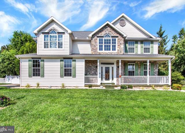 Property at 7 Rebecca Ln, York, PA 17403, 4 beds, 3 baths