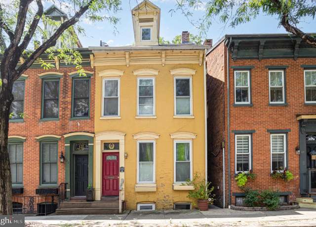 Property at 120 S Newberry St, York, PA 17401, 4 beds, 1 bath