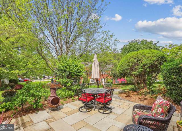 Property at 3733 Gunston Rd, Alexandria, VA 22302, 2 beds, 1 bath