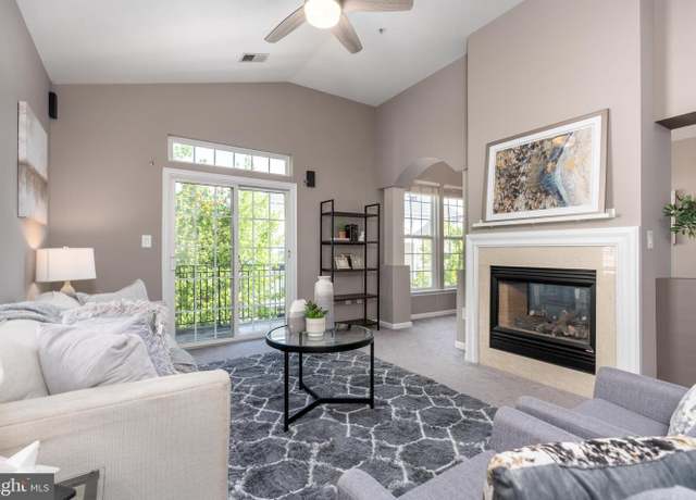 Property at 303 Cameron Station Blvd #103, Alexandria, VA 22304, 3 beds, 2.5 baths