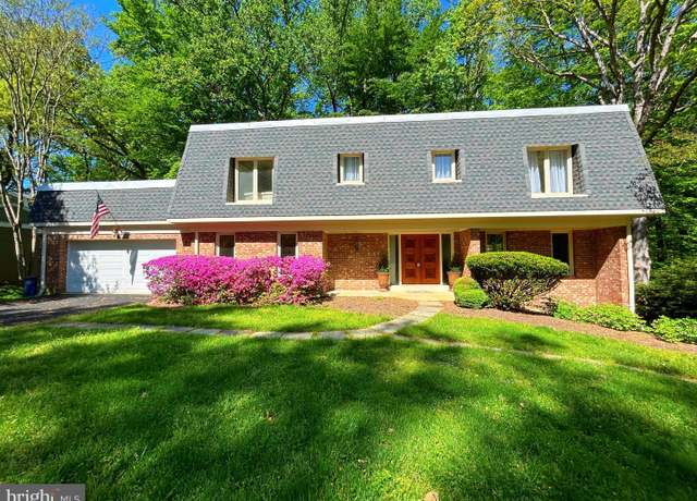 Property at 4054 41st St N, Mclean, VA 22101, 6 beds, 3.5 baths