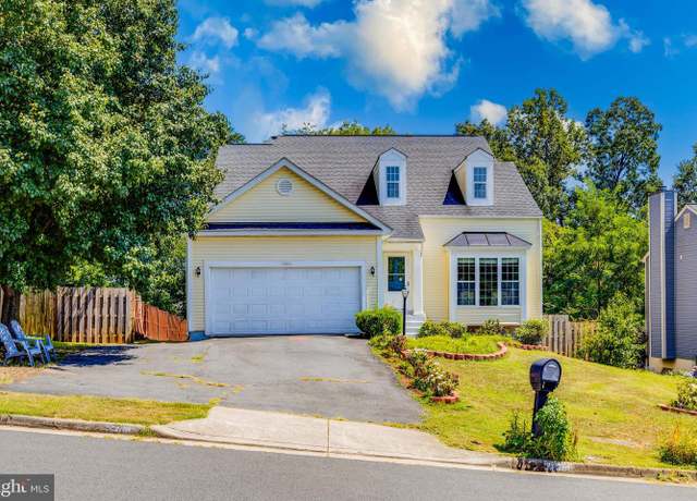 Property at 16866 Francis West Ln, Dumfries, VA 22026, 5 beds, 2.5 baths