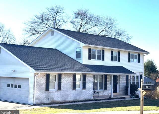 Property at 11 Kenwick Rd, Hockessin, DE 19707, 4 beds, 2.5 baths