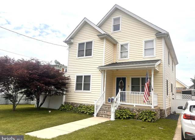 Property at 4 Helena Ave, Baltimore, MD 21221, 4 beds, 2.5 baths