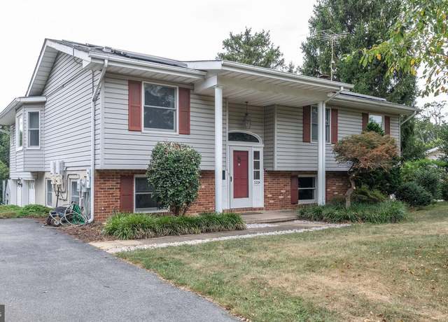 Property at 3204 Hooper Rd, New Windsor, MD 21776, 3 beds, 3.5 baths