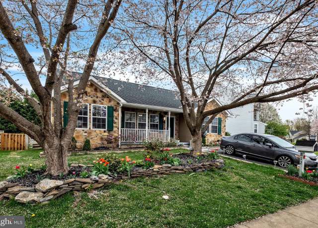 Property at 812 Aztec Dr, Frederick, MD 21701, 3 beds, 3 baths