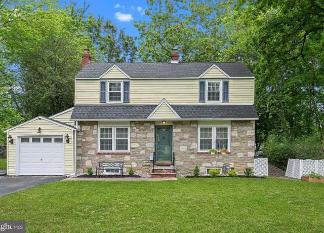Property at 1123 W County Line Rd, Hatboro, PA 19040, 4 beds, 2 baths