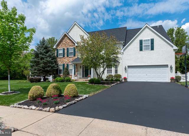 Property at 3841 Vincent Dr, Collegeville, PA 19426, 4 beds, 3.5 baths
