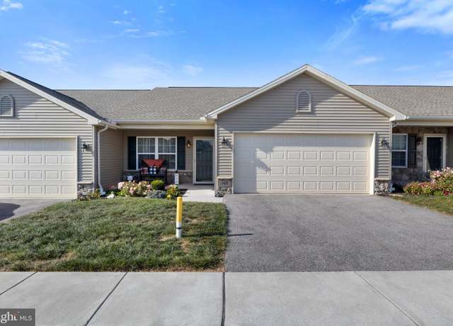 Property at 169 Palomino Way #206, Red Lion, PA 17356, 3 beds, 2.5 baths
