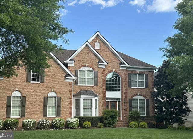 Property at 43853 Arborvitae Dr, Ashburn, VA 20147, 4 beds, 4.5 baths