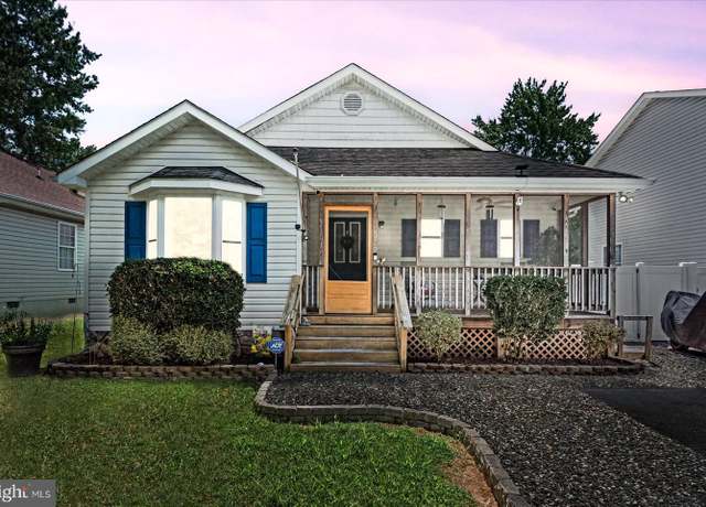 Property at 312 7th St, Colonial Beach, VA 22443, 3 beds, 2 baths
