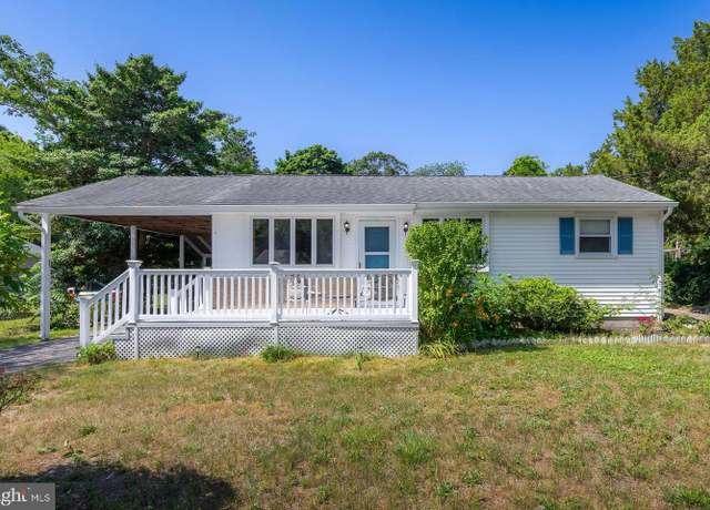 Property at 704 E Chanese Ln, Absecon, NJ 08205, 2 beds, 1 bath