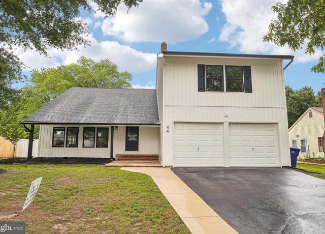 Property at 44 Concord Rd, Marlton, NJ 08053, 5 beds, 2.5 baths