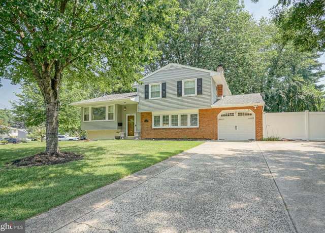 Property at 2 Dartmouth Dr, Delran, NJ 08075, 4 beds, 1.5 baths