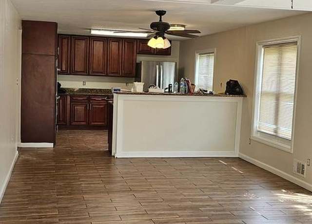 Property at 2264 Pennington Rd, Trenton, NJ 08638, 4 beds, 3 baths