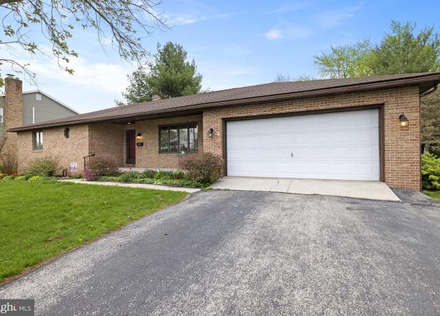 Property at 617 Heritage Dr, Gettysburg, PA 17325, 3 beds, 2 baths