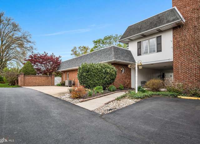 Property at 1950 Chestnut St, Camp Hill, PA 17011, 3 beds, 2.5 baths