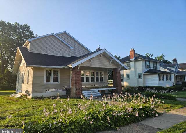 Property at 449 Linden Ave, Glenside, PA 19038, 6 beds, 3 baths