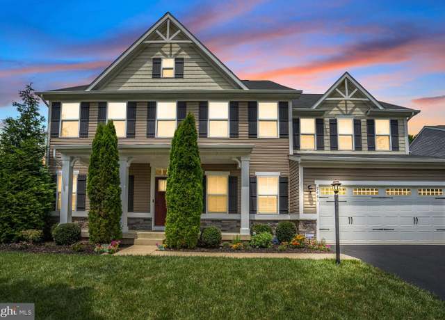 Property at 7483 Lake Willow Ct, Warrenton, VA 20187, 7 beds, 5 baths