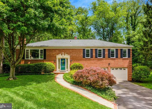 Property at 3819 Acosta Rd, Fairfax, VA 22031, 5 beds, 3 baths