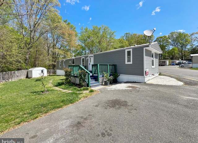 Property at 7800 Tayloe Dr #13, Manassas, VA 20112, 4 beds, 2 baths