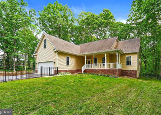 Property at 10614 Rhoads Dr, Fredericksburg, VA 22407, 4 beds, 2 baths