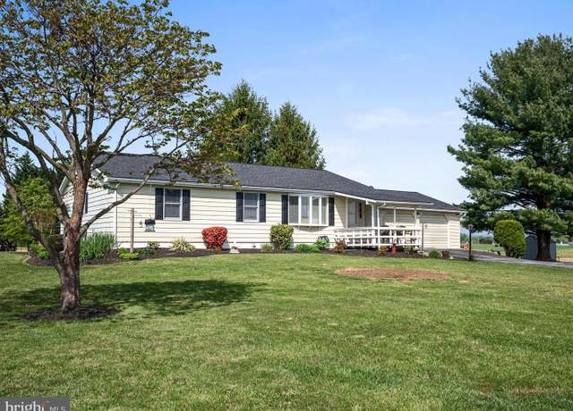 Property at 281 Olympic Dr, Martinsburg, WV 25404, 3 beds, 2 baths
