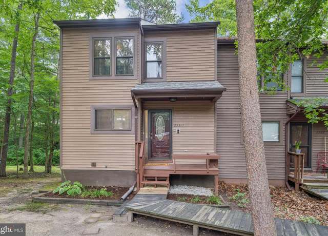 Property at 23317 Red Oak Ct, California, MD 20619, 3 beds, 3.5 baths