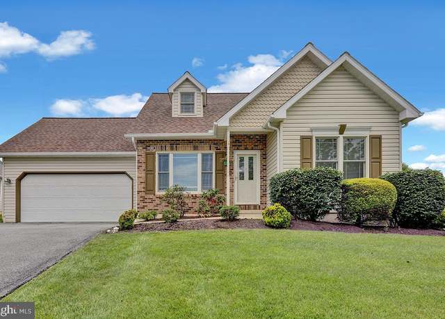 Property at 222 Callery Dr, Blandon, PA 19510, 3 beds, 2.5 baths
