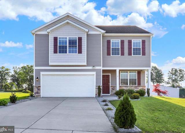 Property at 2 American Ave, Carlisle, PA 17013, 4 beds, 2.5 baths
