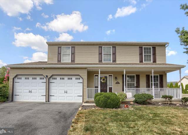 Property at 921 Maplewood Ln, Enola, PA 17025, 4 beds, 2.5 baths