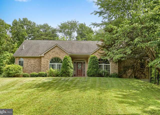 Property at 831 Lovers Ln, Mount Pleasant Mills, PA 17853, 4 beds, 3 baths