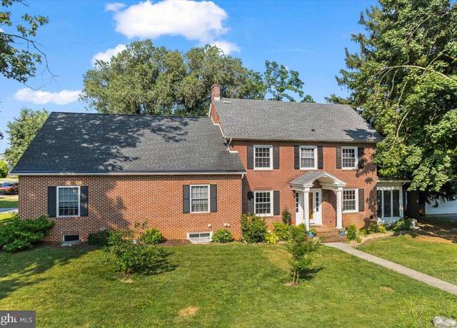 Property at 310 S 21st St, Lebanon, PA 17042, 7 beds, 3.5 baths