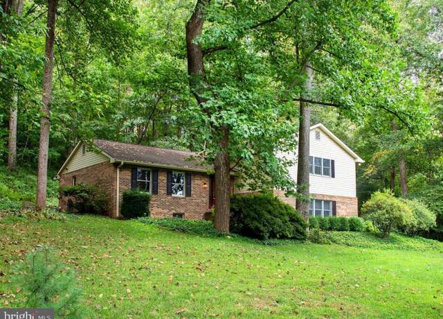 Property at 3141 Markle Rd, York, PA 17408, 4 beds, 2.5 baths
