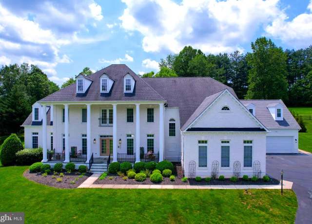 Property at 2506 Coulter Ln, Oakton, VA 22124, 6 beds, 5.5 baths